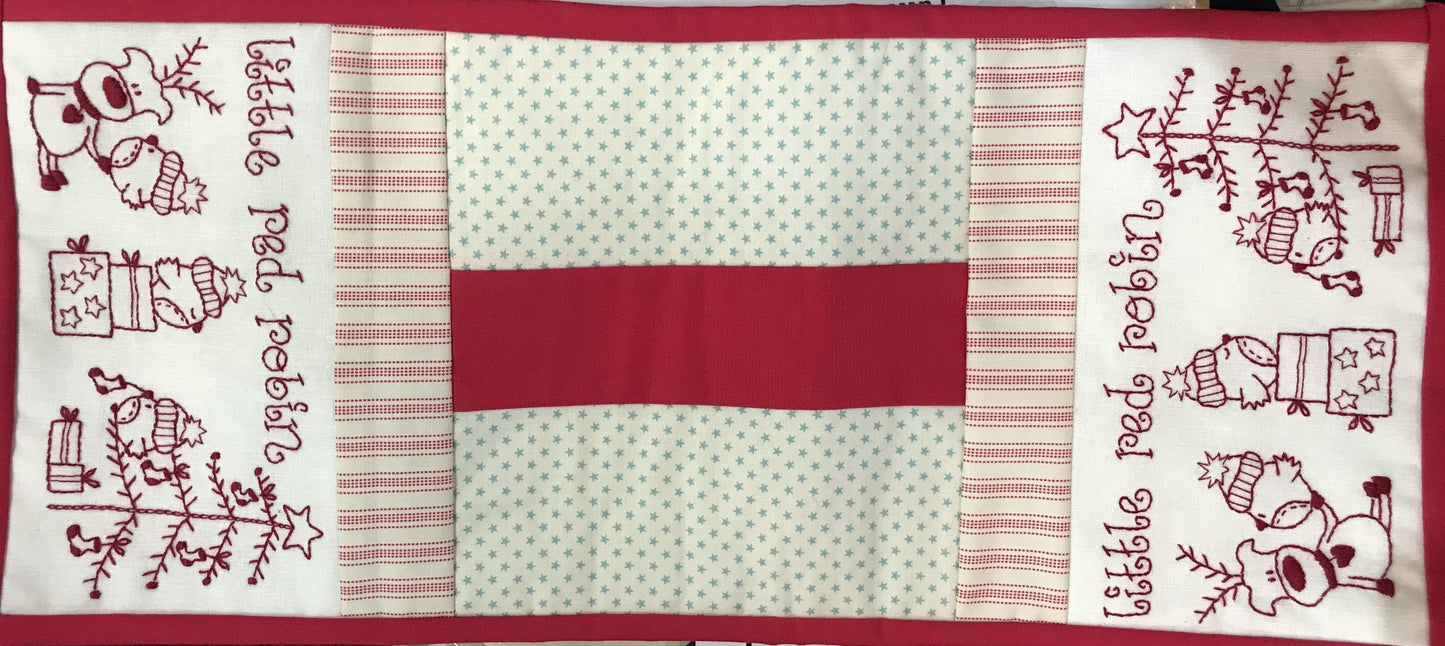 Little red robin runner pattern