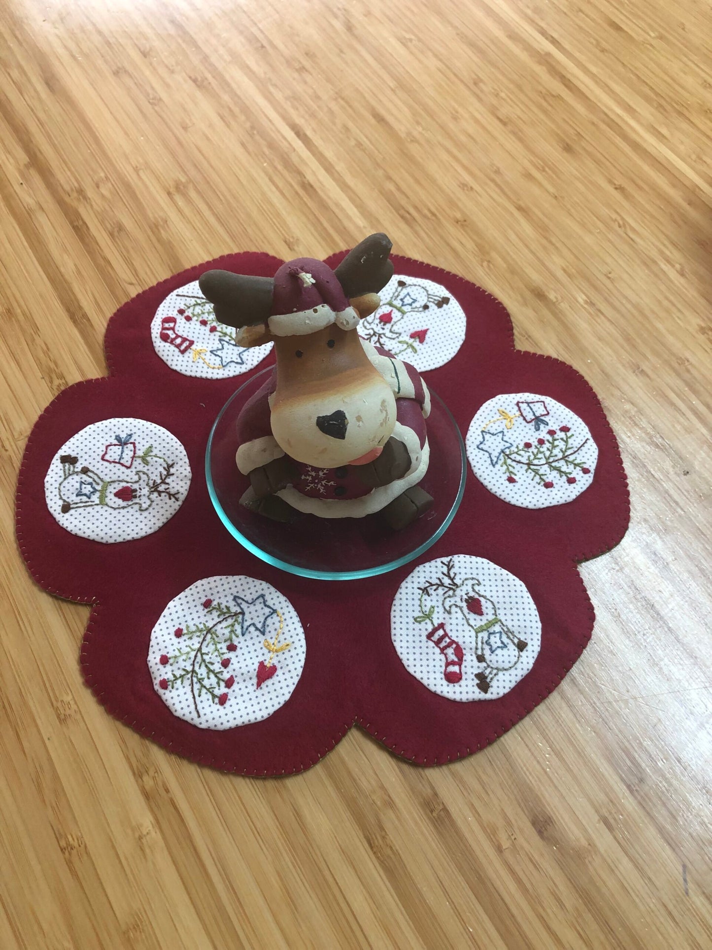 Rudolph’s Little Candle Mat