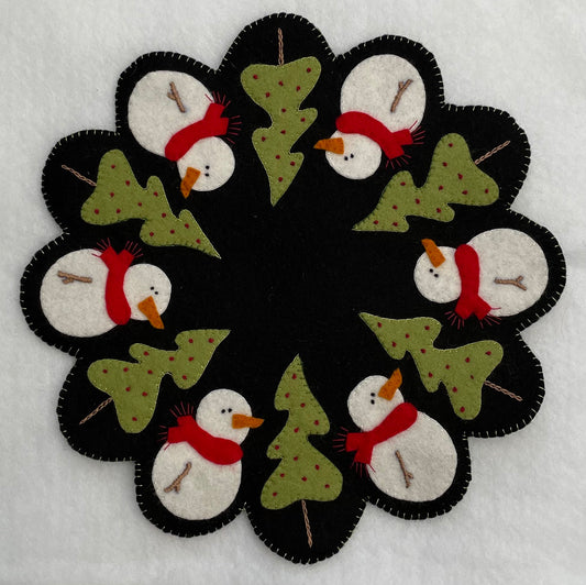 Frosty’s Candle Mat pattern
