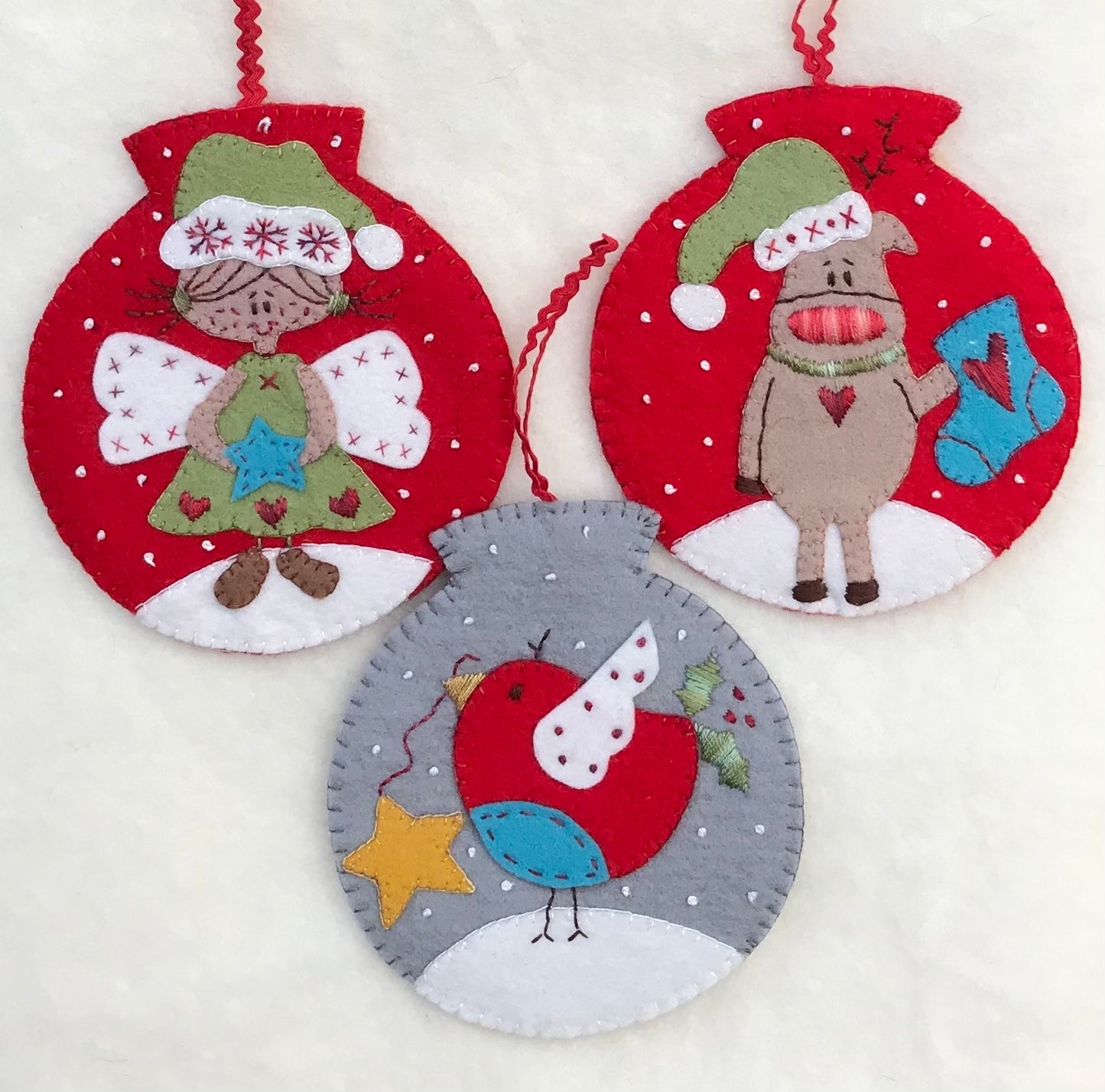 Christmas Bauble Ornaments pattern and wool felt