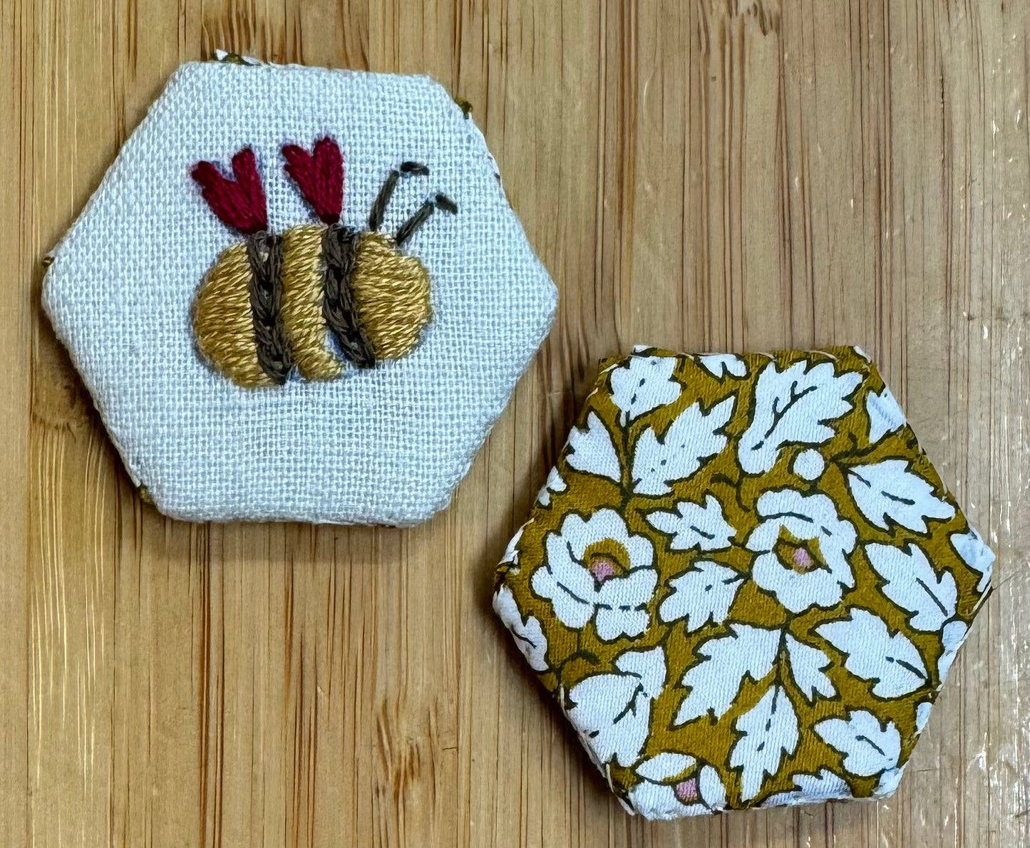 Little Bee Needle Minder
