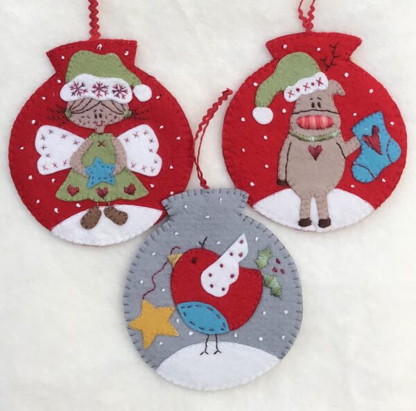 Christmas Bauble Ornaments pattern and wool felt